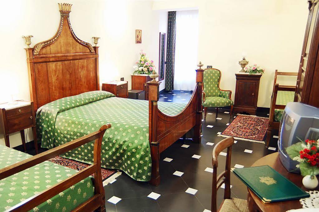 Palazzo Vescovile Hotel Noli Eksteriør bilde